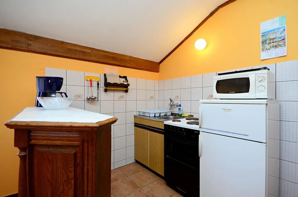 Apartments Ines Banjol Croatia